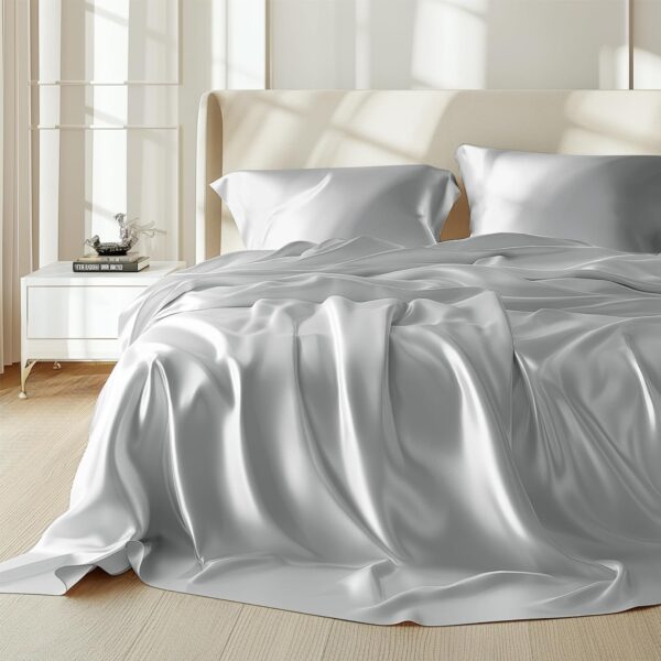 100% Mulberry Silk Sheet Set (4-Piece) — Grade 6A pure silk featuring a 21-inch deep-pocket design, offering a truly dreamy and luxurious comfort experience.